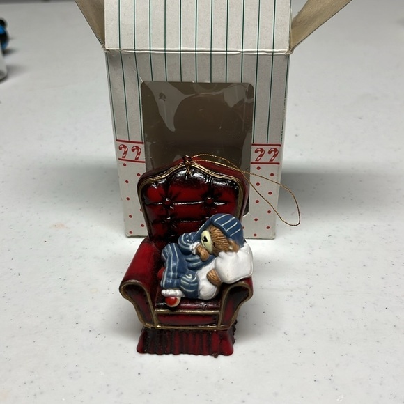 Wang’s International,Inc.1988 Napping Bear Christmas Ornament Vintage - Picture 7 of 7
